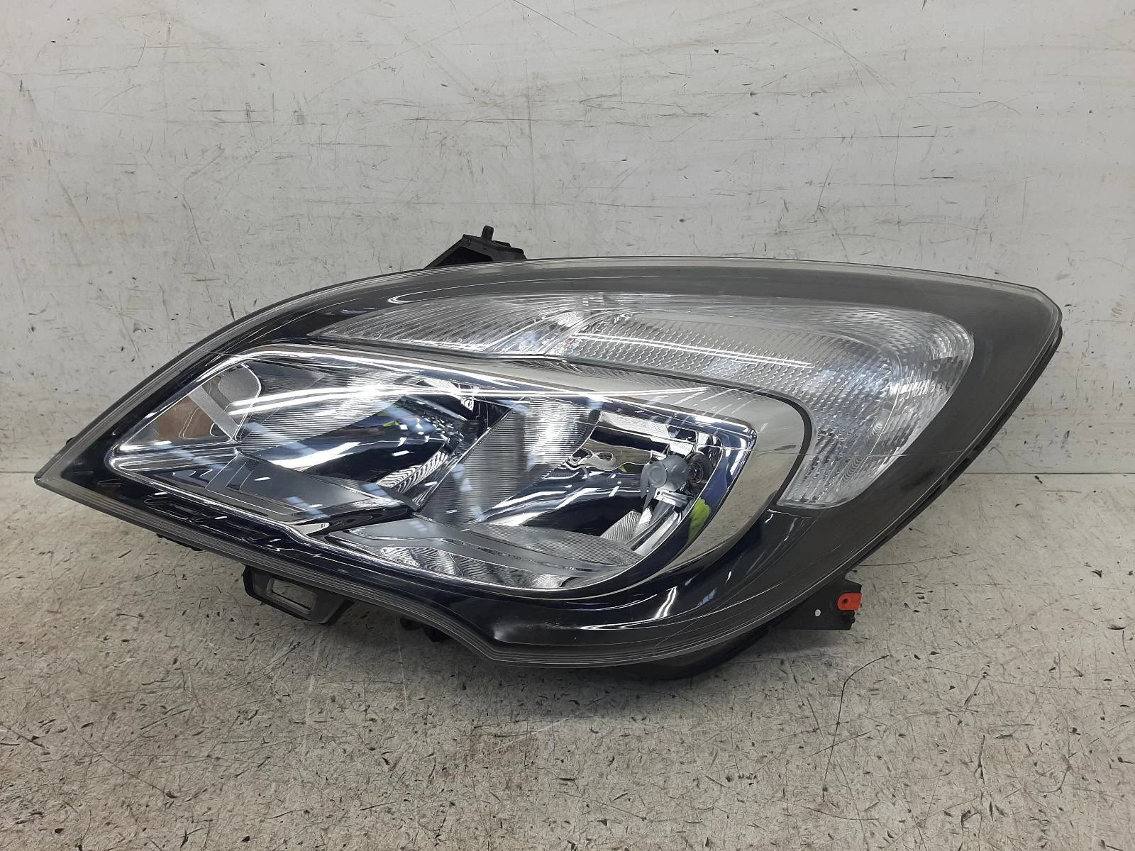 Opel Meriva Mk2 B N/S Passengers Left Front Halogen Headlight Headlamp 