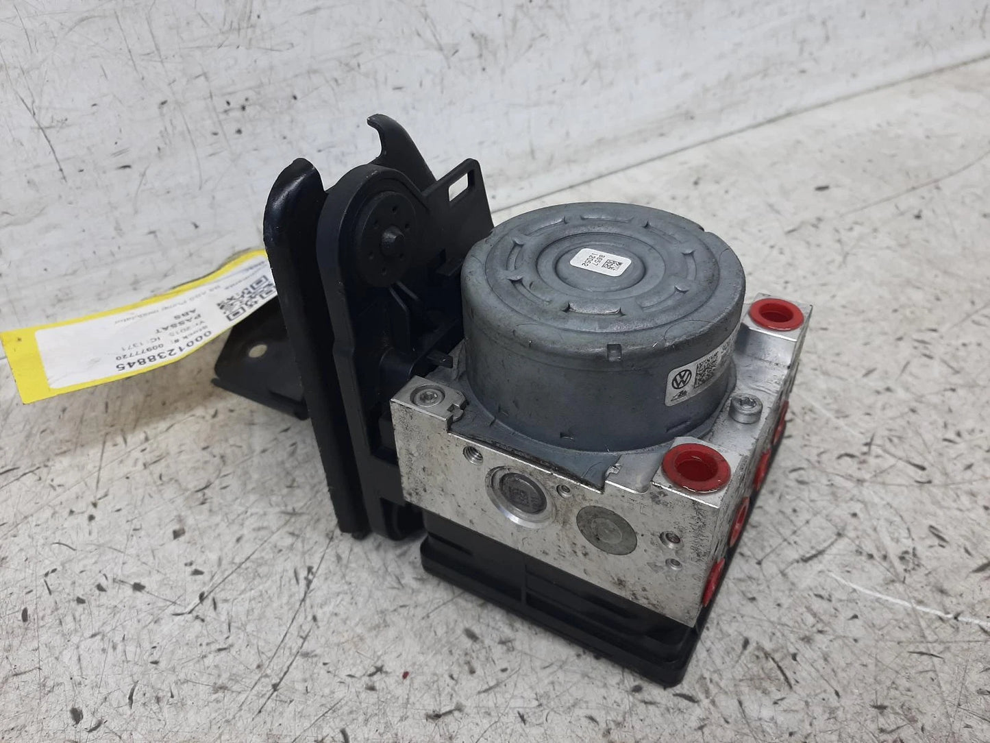 Volkswagen Passat 2.0L Diesel Abs Pump/Modulator 