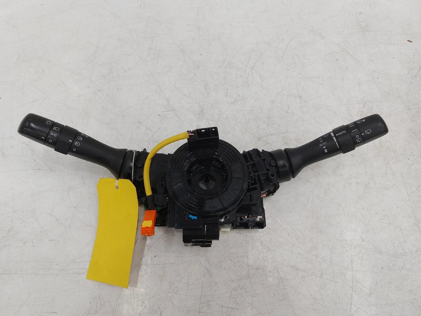 Toyota Yaris Mk3 COMBINATION SWITCH Indicator Lights Wiper Stalks 