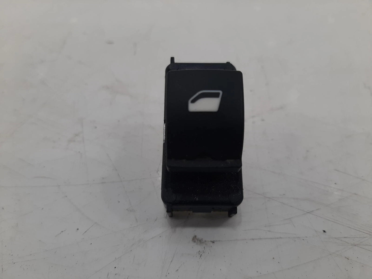 Peugeot 208 Mk2 Rear Left Window Switch 