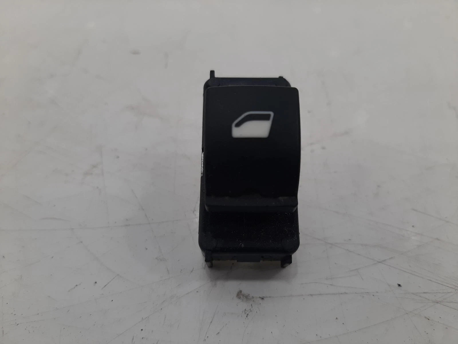 Peugeot 208 Mk2 Rear Left Window Switch 