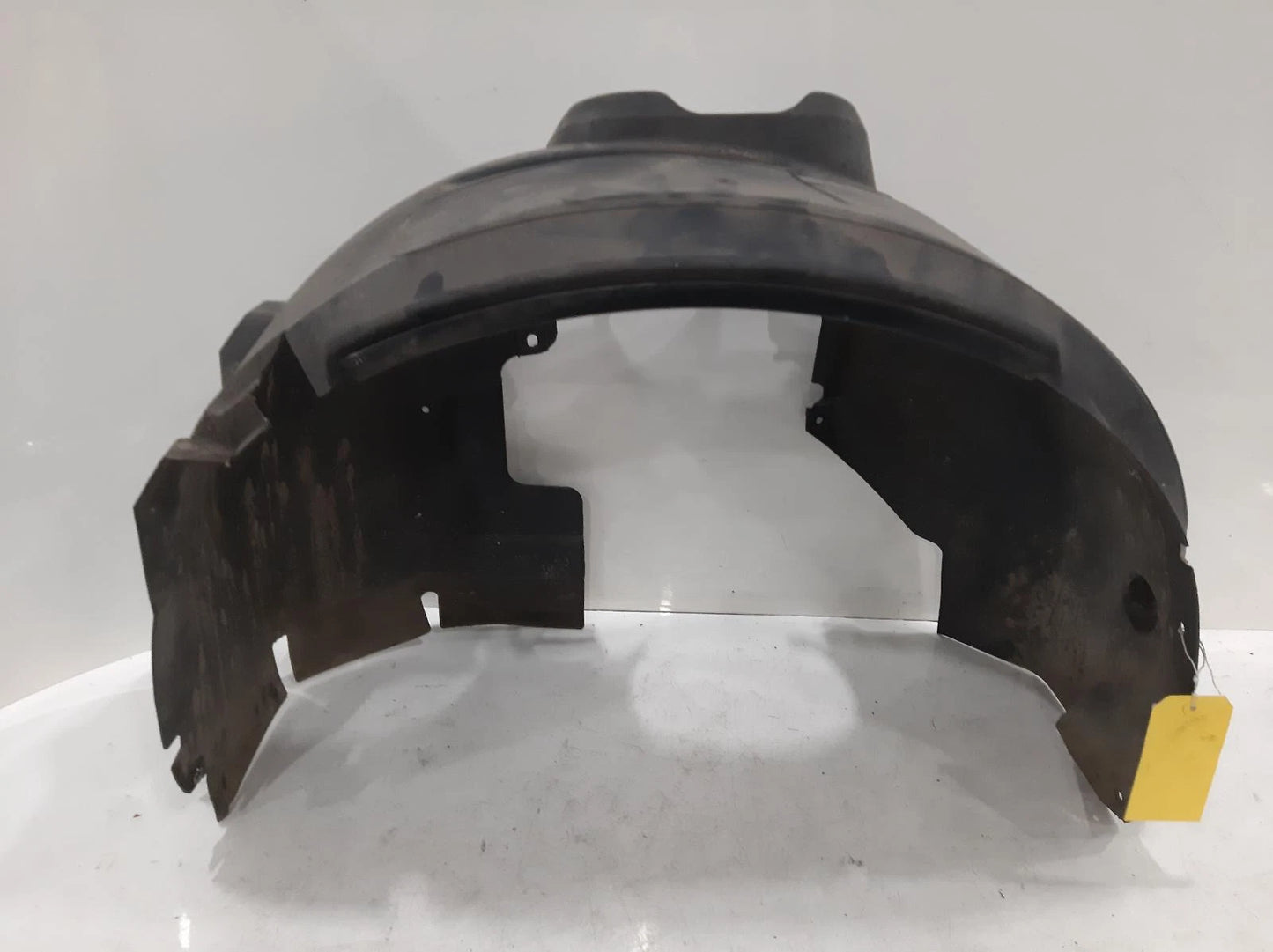 Ford Focus Wing Inner Splash Guard Front Passengers Side 