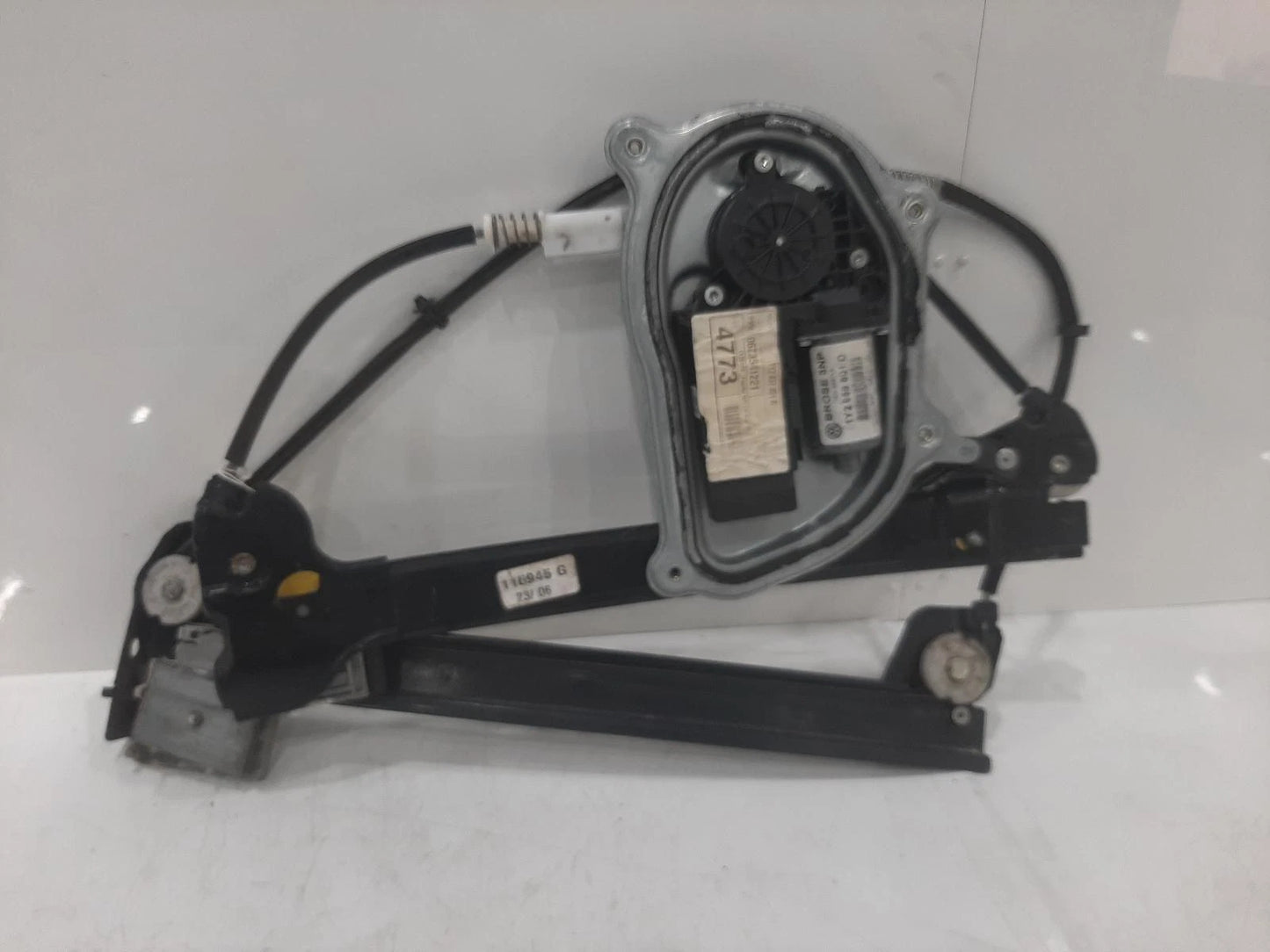 Volkswagen Beetle Window Regulator Front Passengers Side 