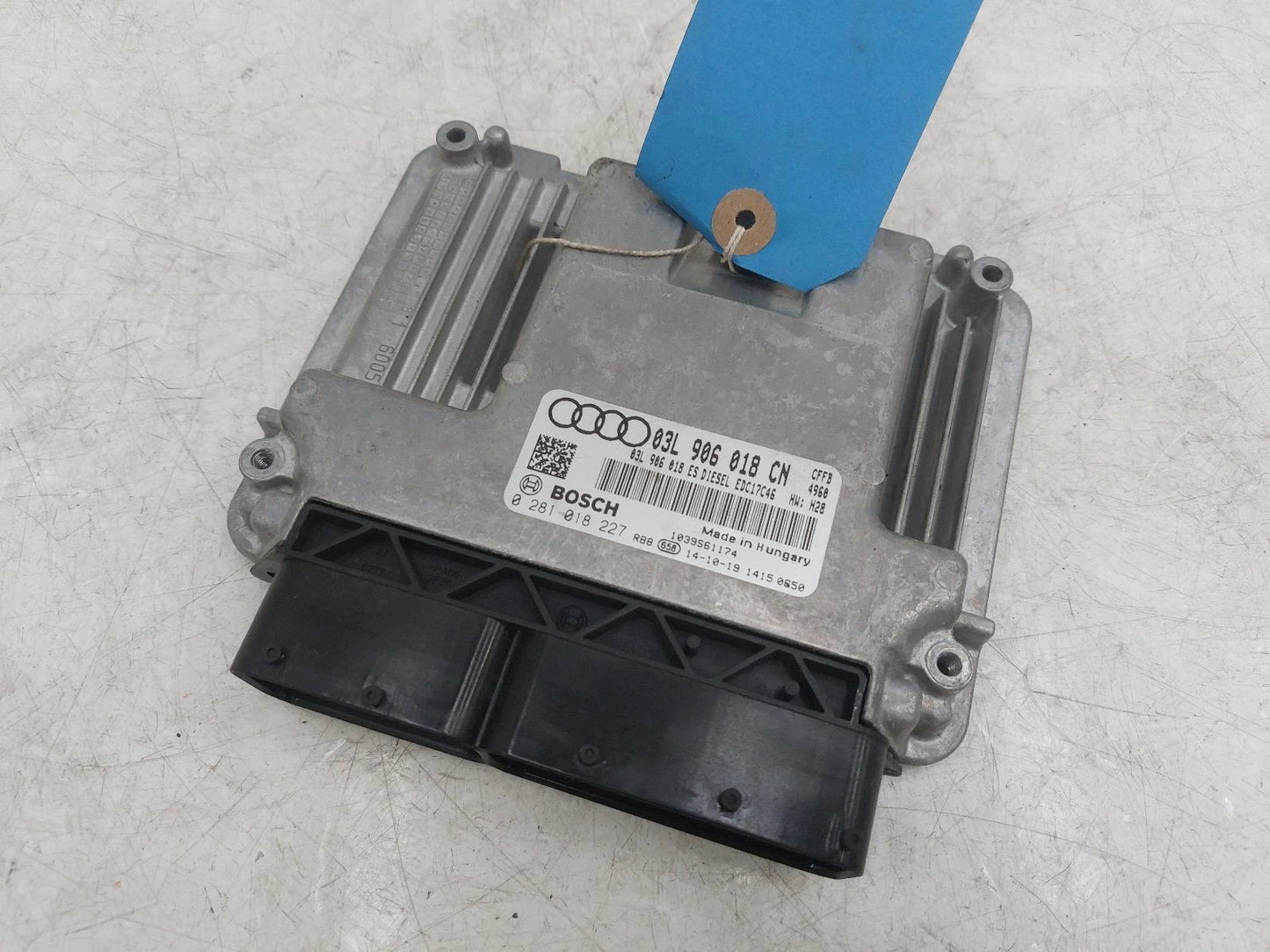 Audi Mk1 (8U) Q3 CFFB ECU Engine Control Unit 