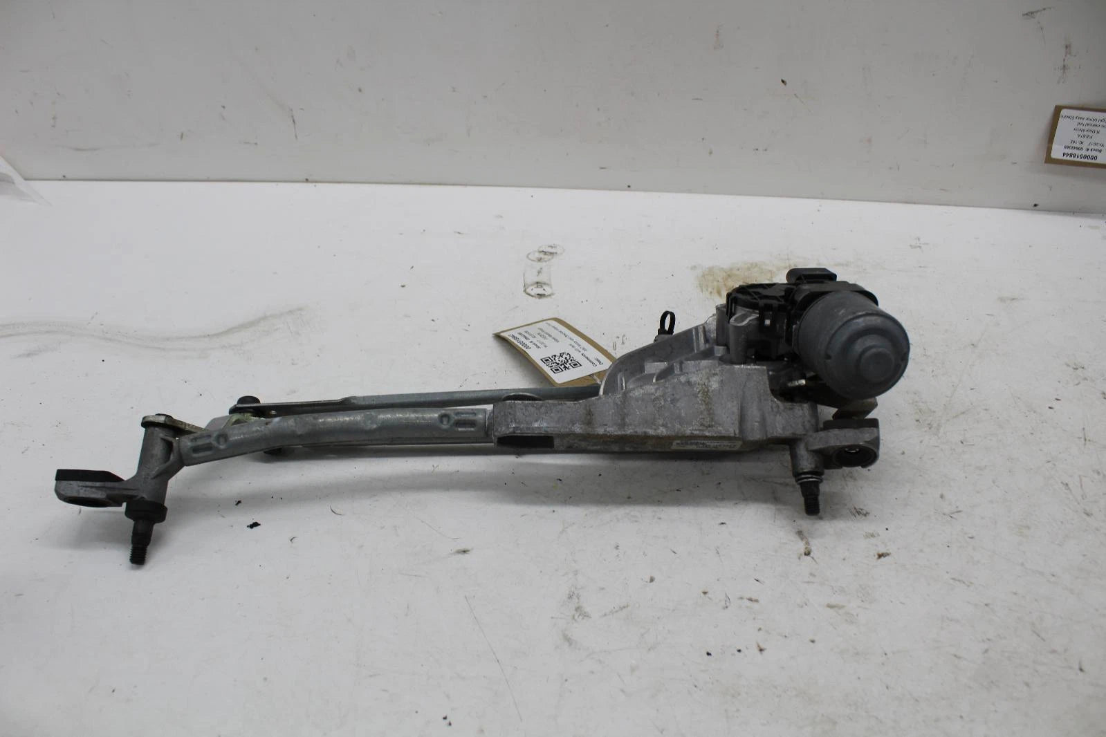 Ford Fiesta Front Wiper Motor With Linkage 0390241575 
