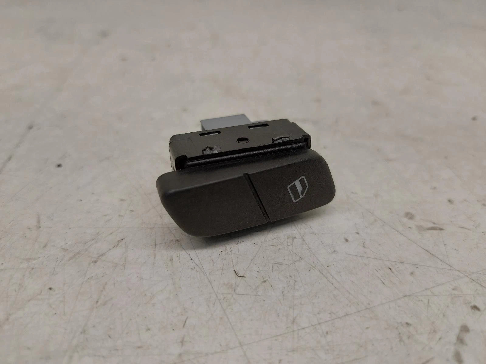 Volkswagen Polo Right Front Drivers Double Window Switches 