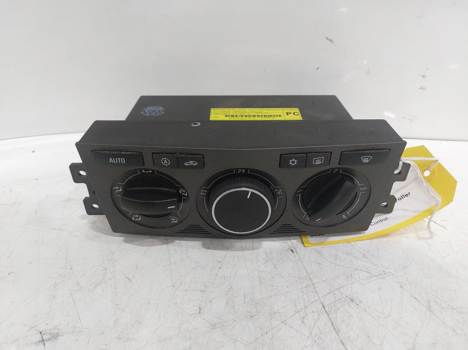 Opel Antara Heater Control Switch 