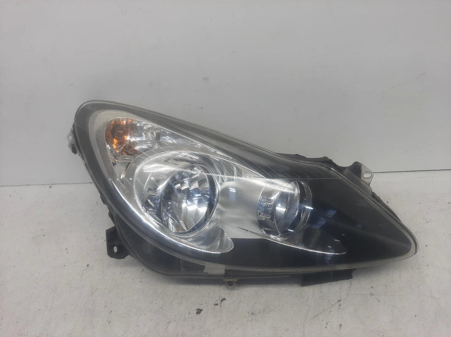 Opel Corsa Drivers Right Front Headlight Headlamp 