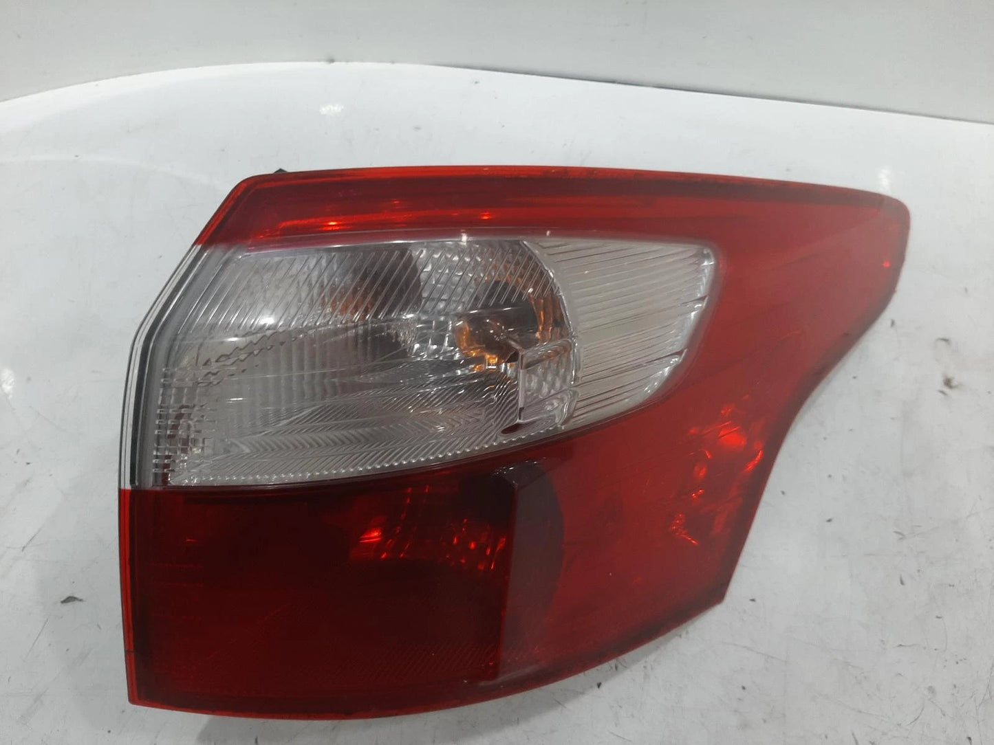Ford Focus Mk3 O/S Drivers Right Rear Outer Taillight Tail Light 