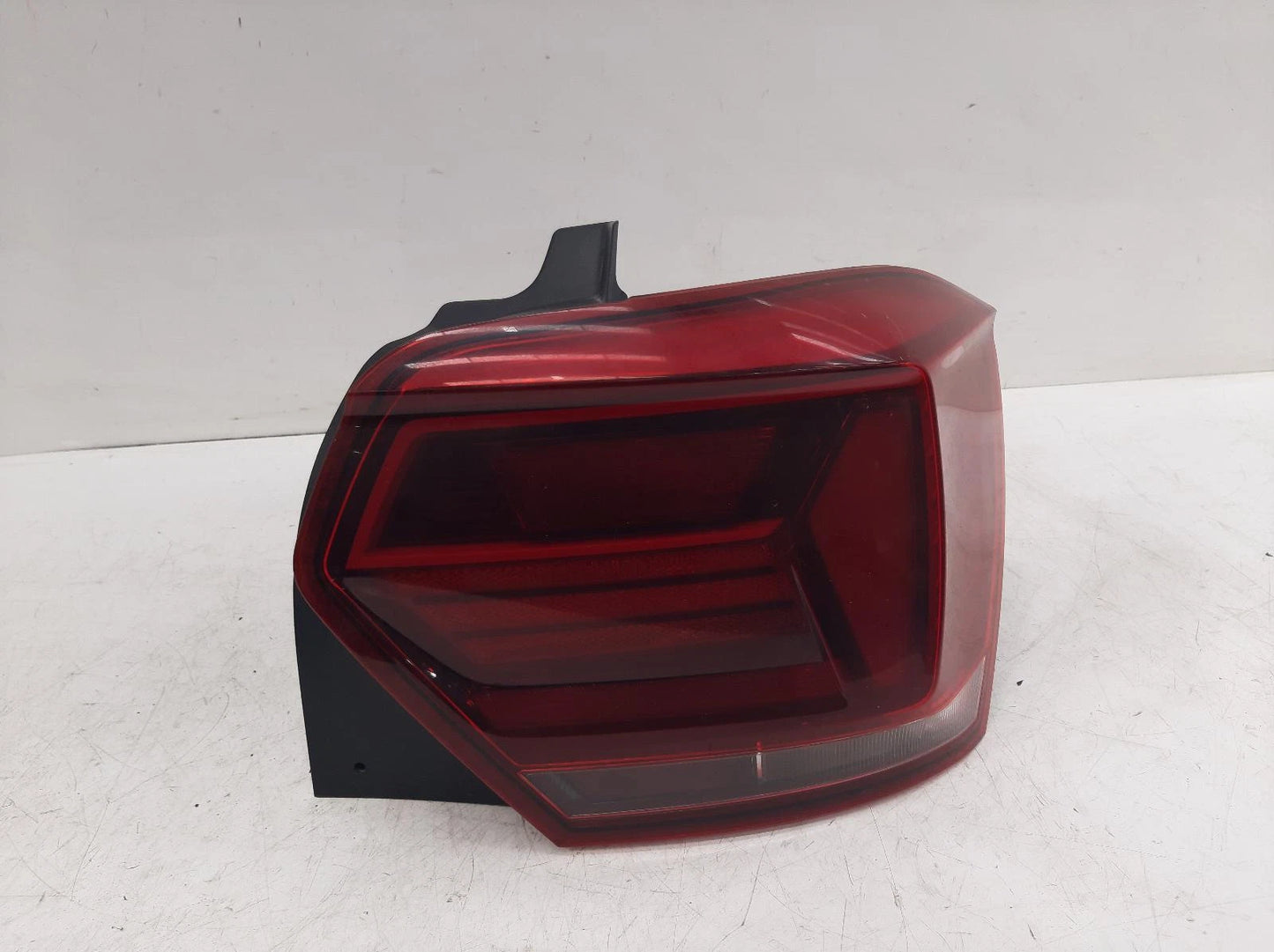 Volkswagen Polo Mk6 AW O/S Drivers Right Rear Halogen Taillight Tail Light 