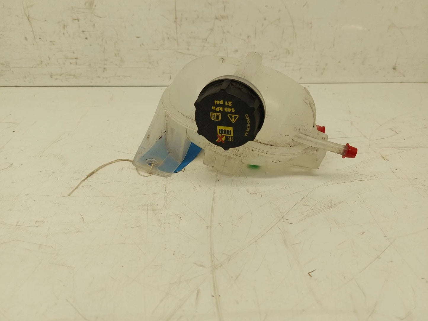 Ford E-Transit Mk8 OVERFLOW BOTTLE 