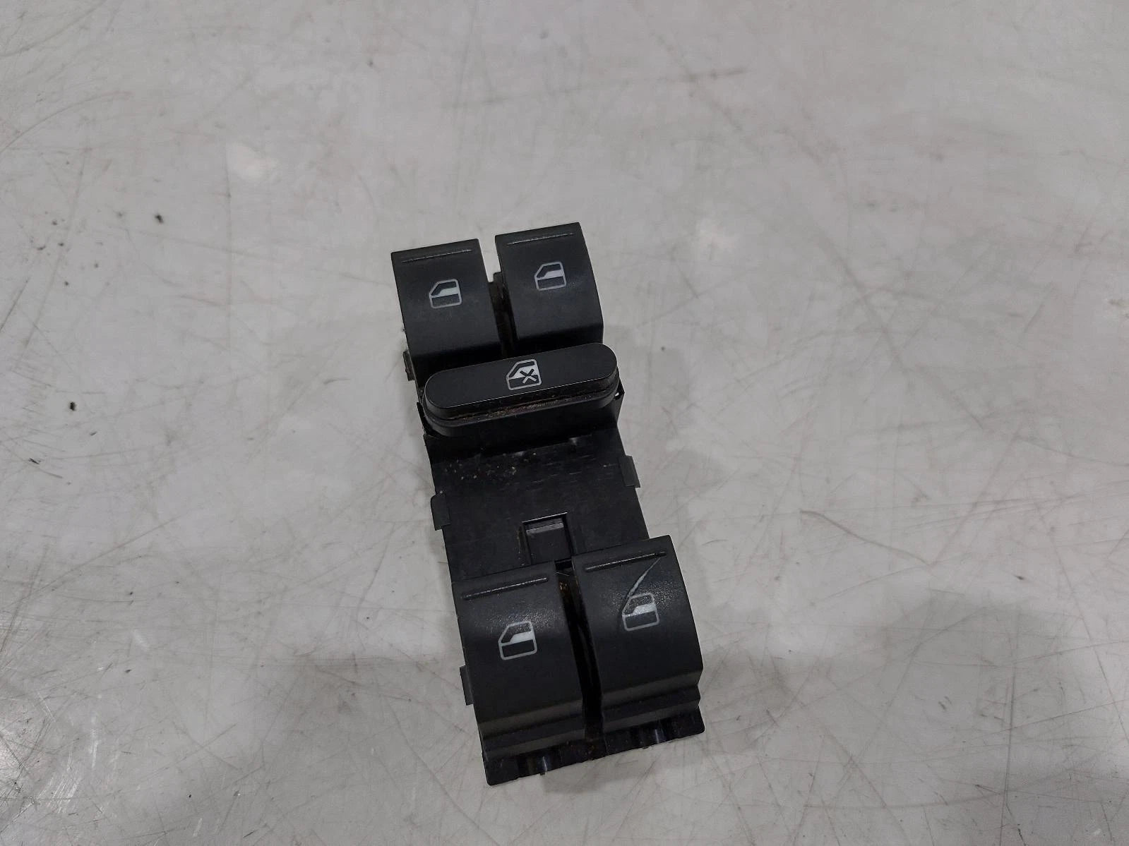 Volkswagen Passat B7 Drivers Right Front Master Window Switch 