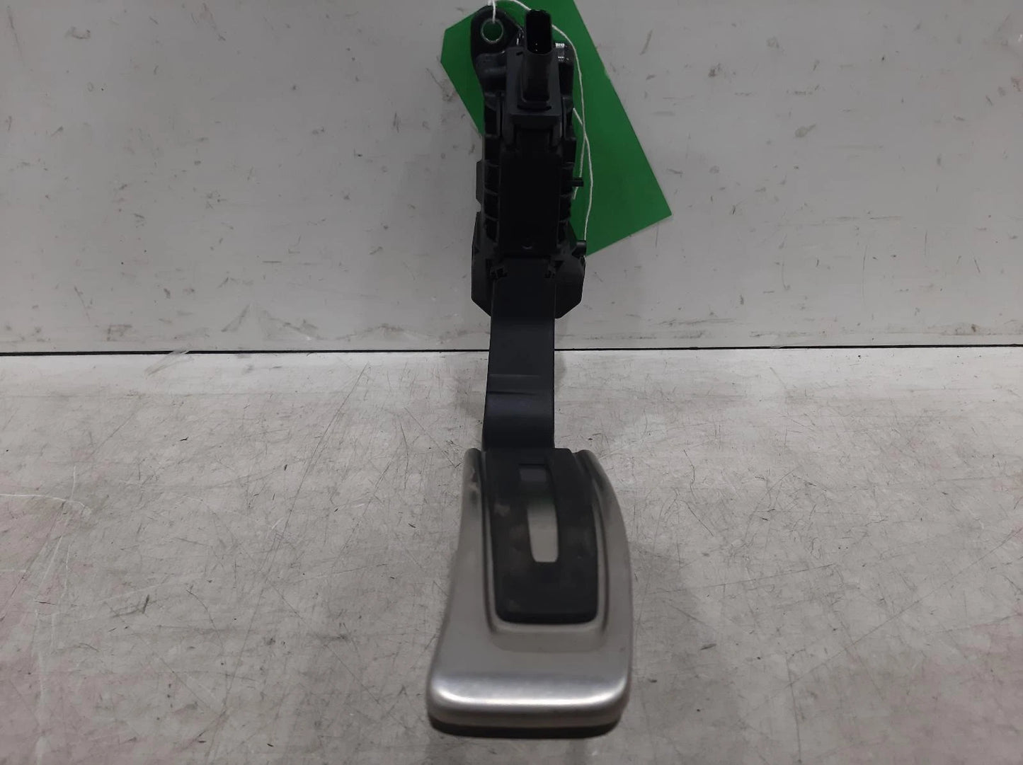 Volkswagen Touareg Mk3 (CR) Automatic PEDAL POTENTIOMETER 