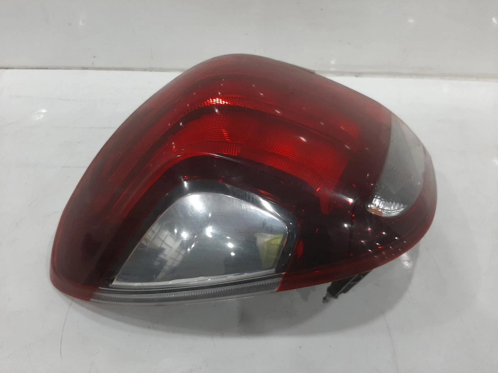 Peugeot 108 Mk1 N/S Passengers Left Rear Taillight Tail Light 5083 