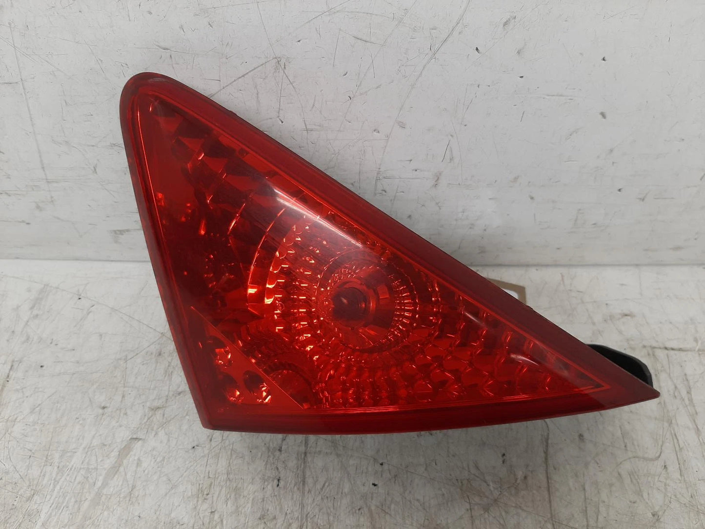 Peugeot 3008 Drivers Right Rear Taillight 