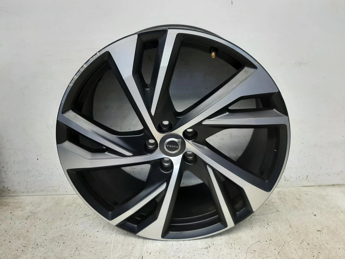 Volvo Xc40 Mk1 Aloy Wheel 8jx20 5 double spoke 