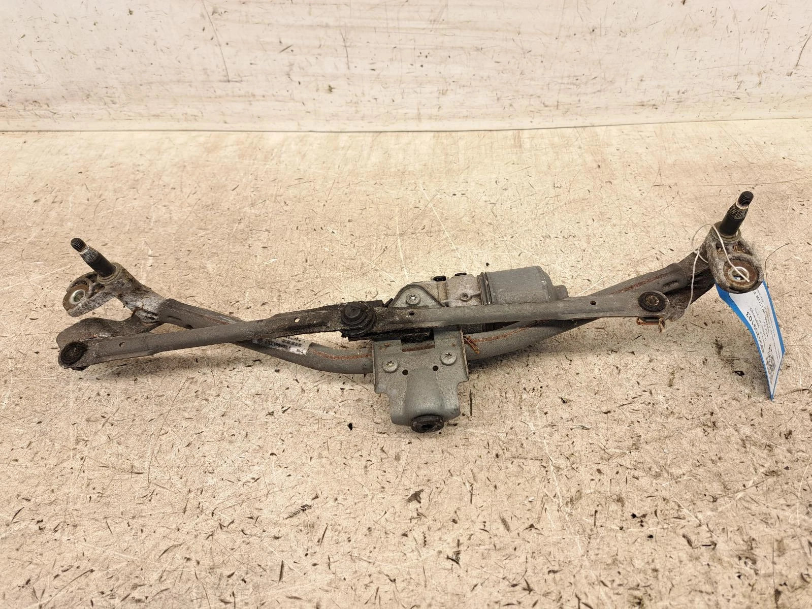 Volkswagen Polo 9N3 Bosch Front Wiper Motor With Linkage 