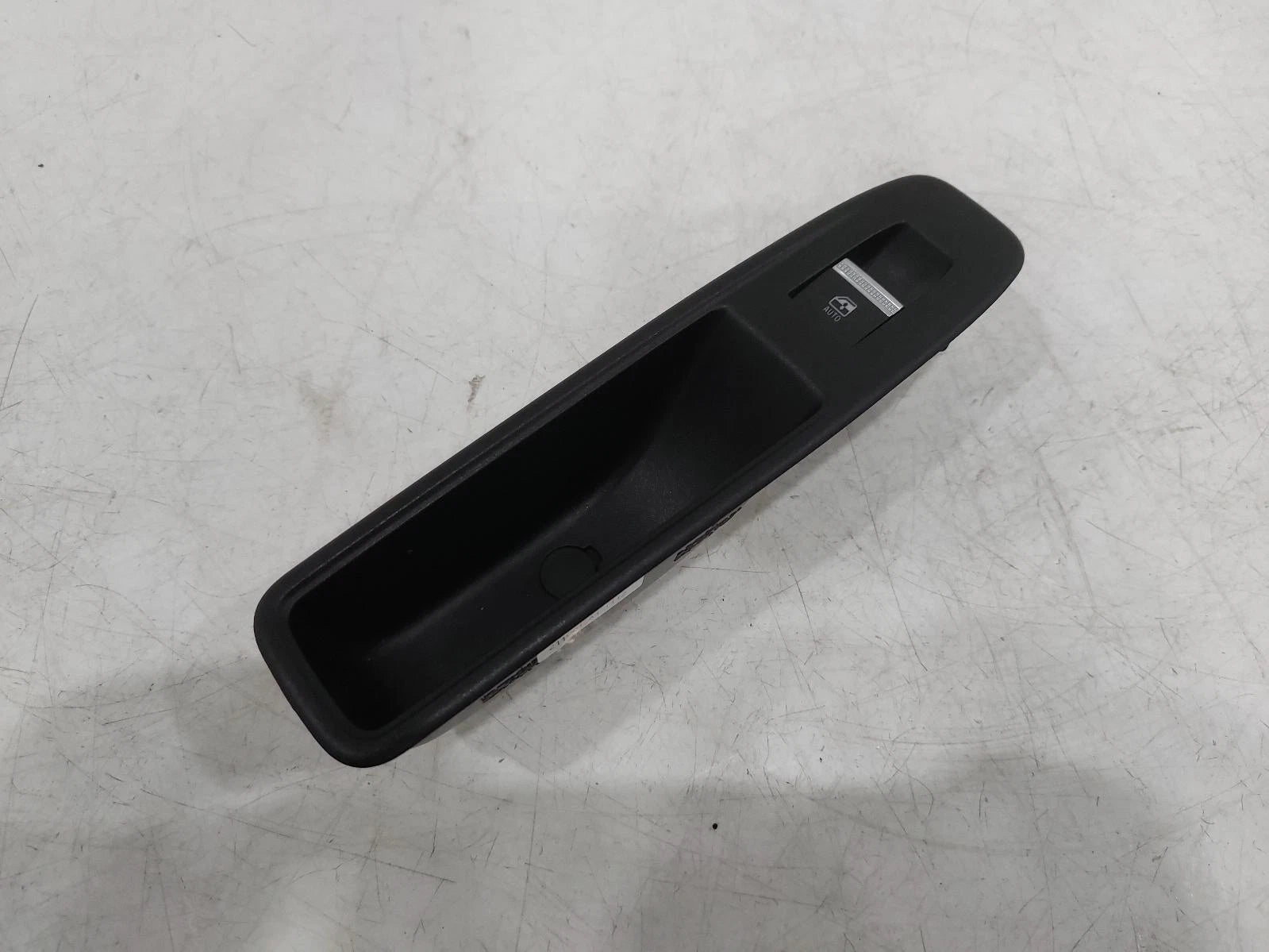 Renault Arkana Mk1 Rear Left Passengers Window Switch 