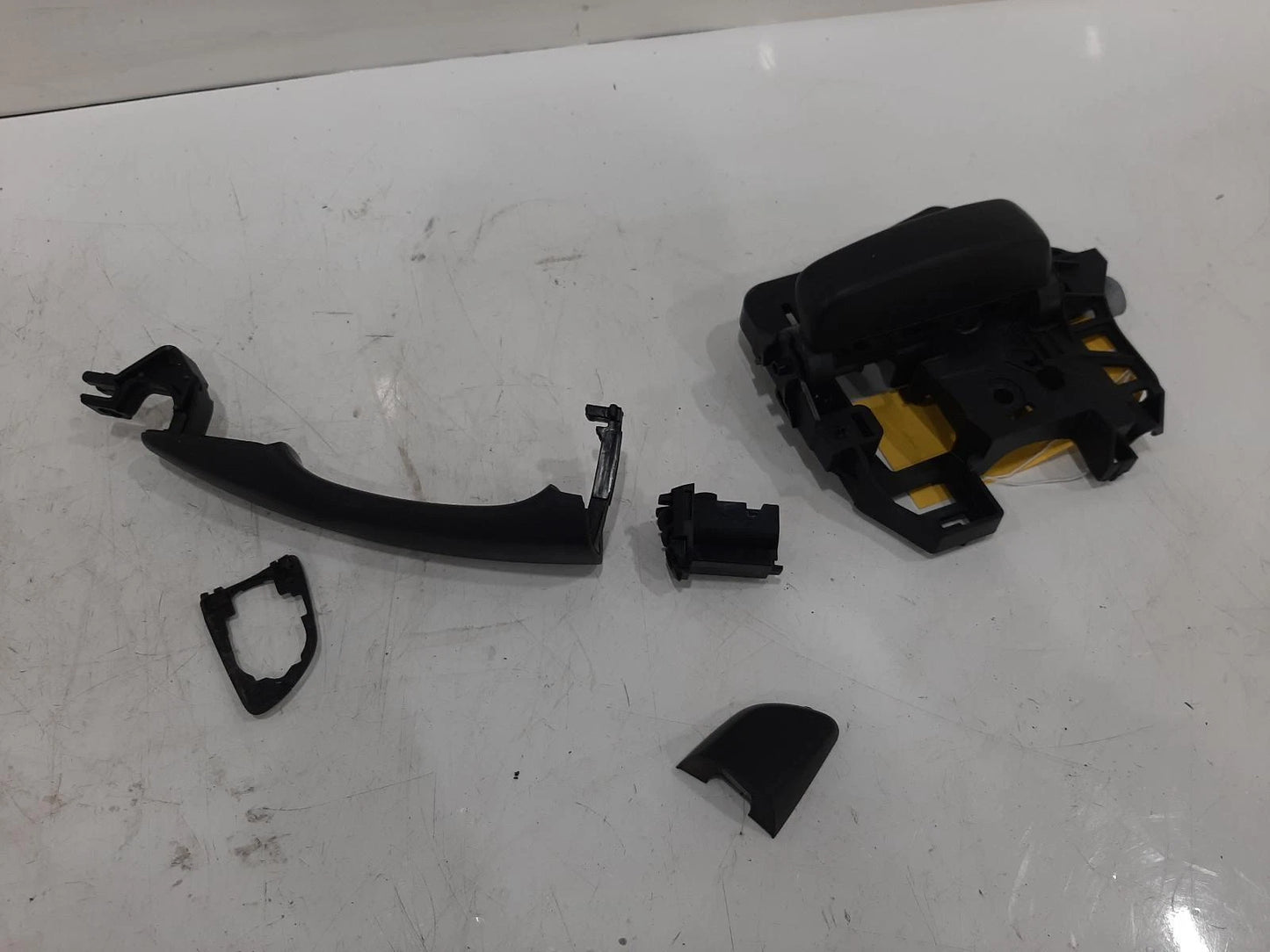 Peugeot Expert Mk3 N/S Left Outer Side Loading DOOR HANDLE 