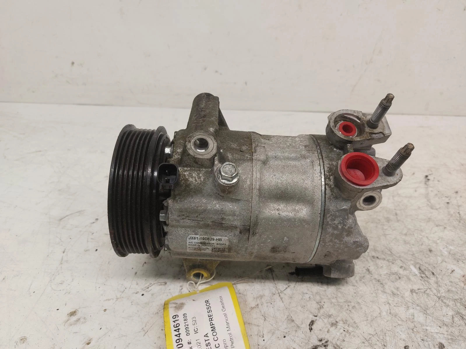 Ford Fiesta Mk8 AIR CON A/C COMPRESSOR PUMP 