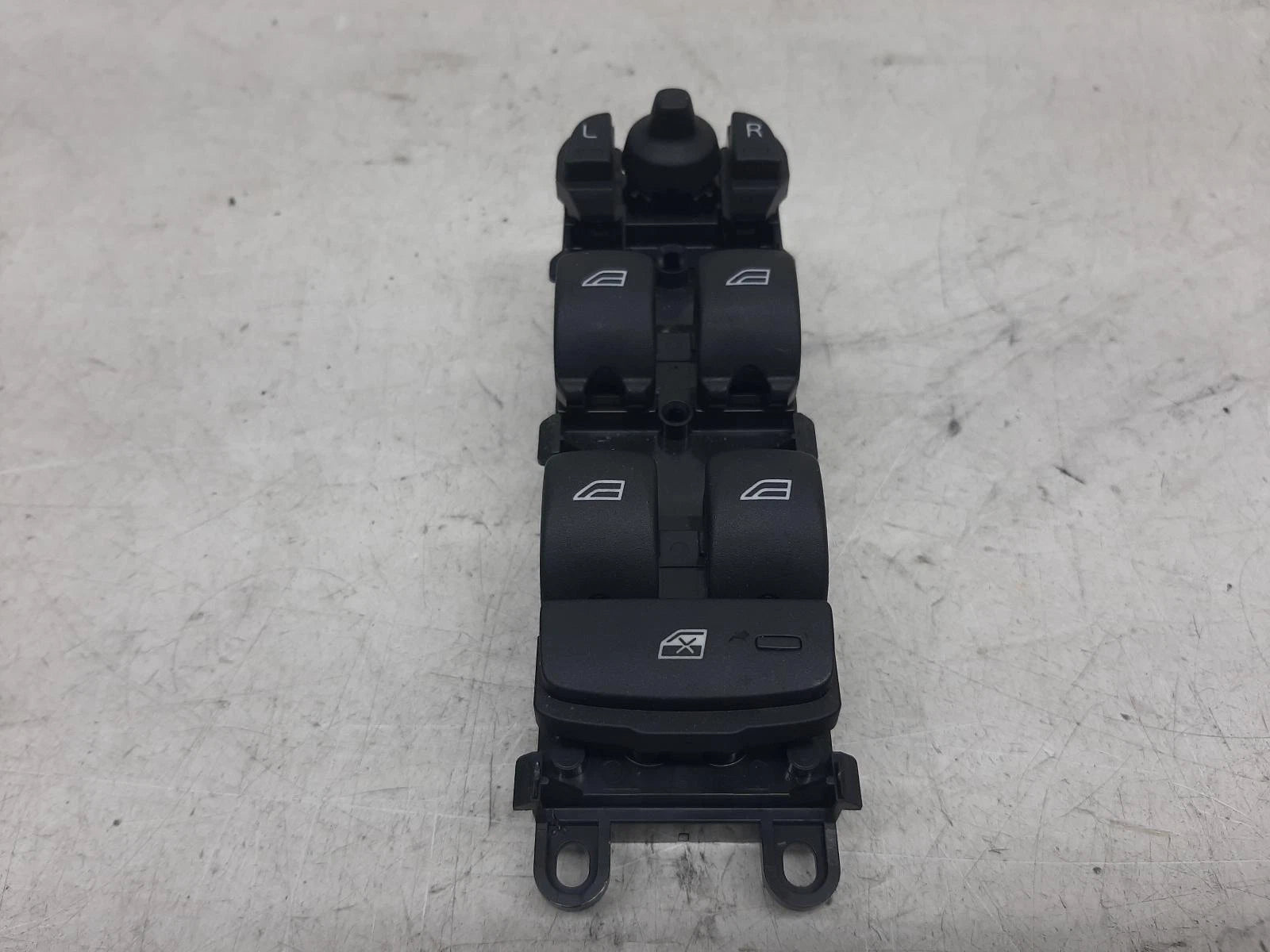 Volvo V40 Mk3 Drivers Master Window Switches 