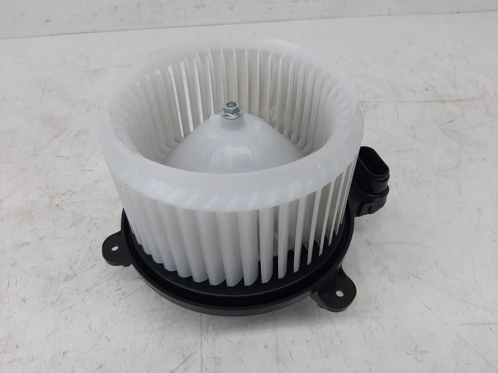 Suzuki Swift 1.2L Petrol Heater Blower Fan Assembly 