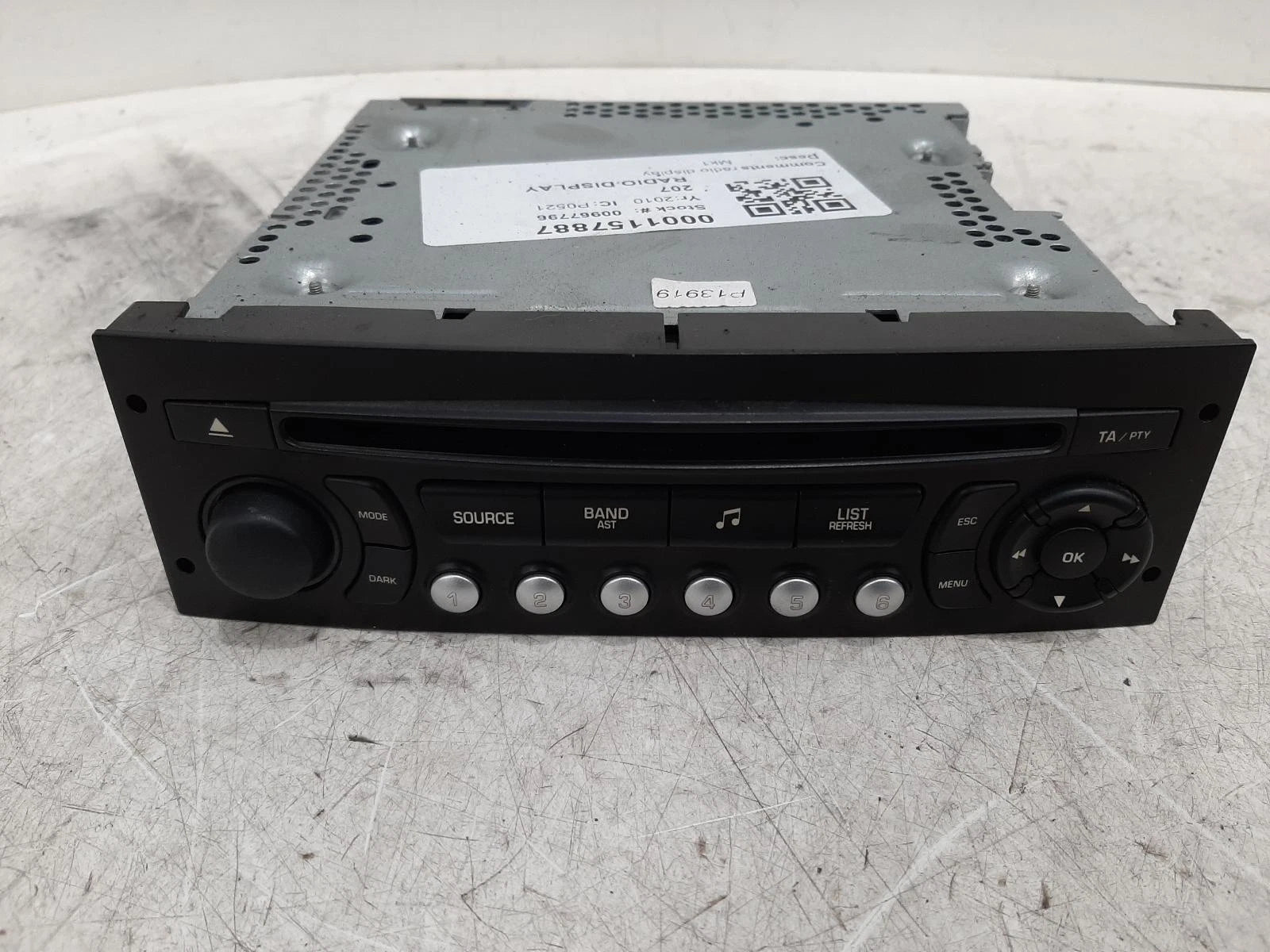 Peugeot 207 Mk1 OEM Radio/CD/Stereo Head Unit No Code Available 