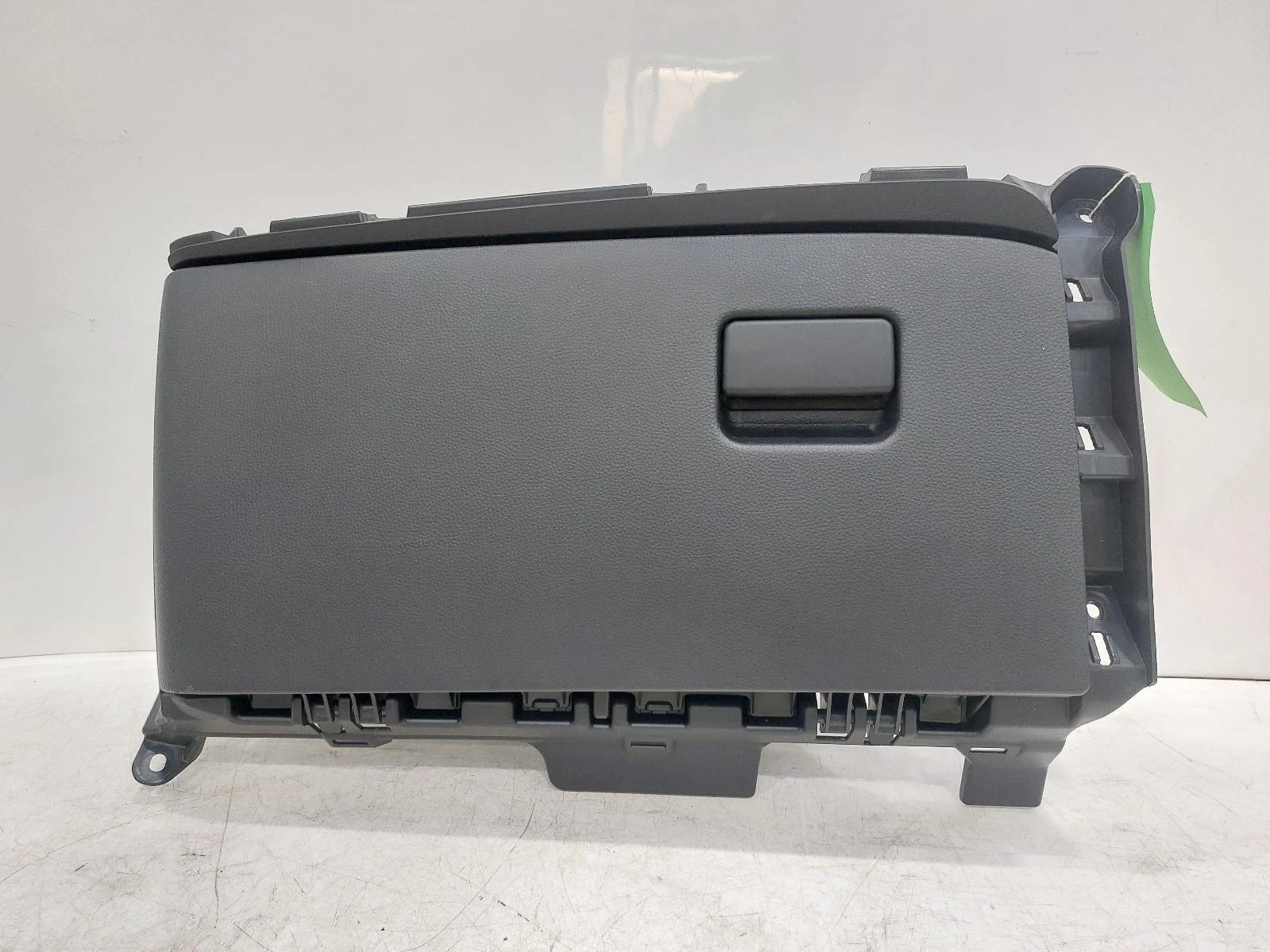 Toyota Yaris Mk4 (XP210) GLOVE BOX 