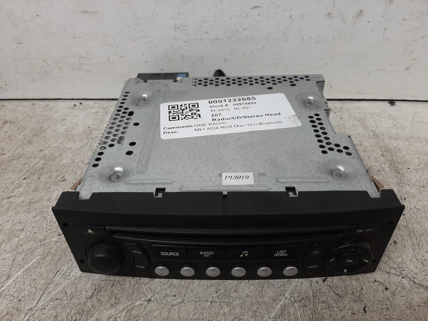 Peugeot 207 Mk1 OEM Radio/CD/Stereo Head Unit No Code Available 