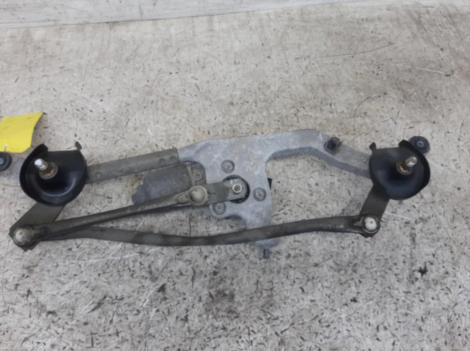 Toyota Auris E180 Front Wiper Motor With Linkage 