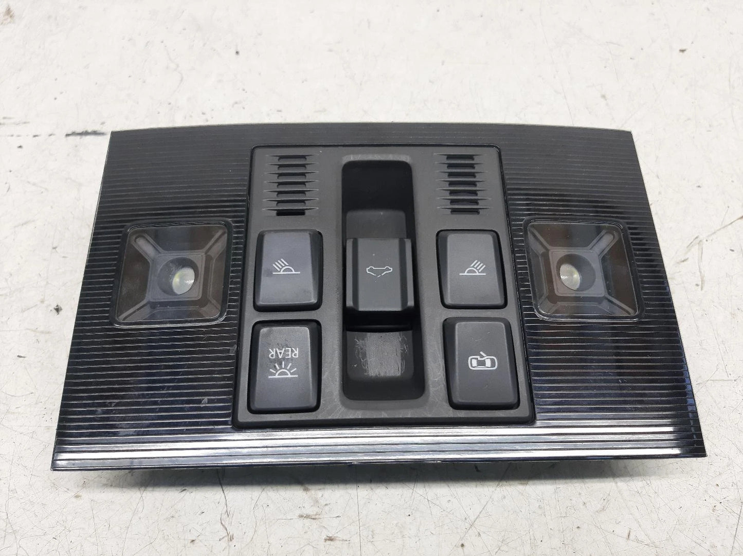 Volkswagen Golf Mk7 (5G) Front Courtesy Light 