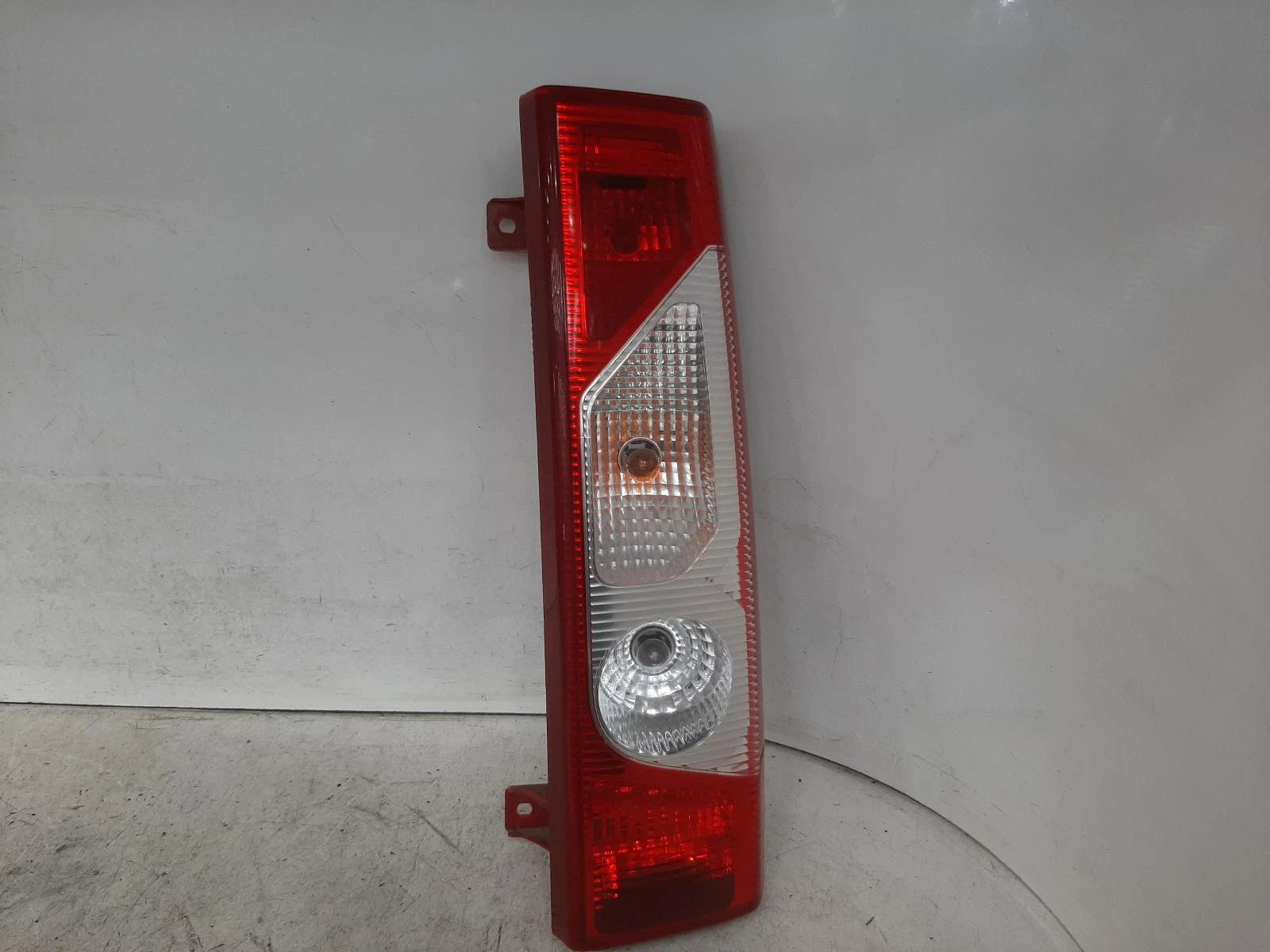 Peugeot Expert Mk2 O/S Drivers Right Rear Taillight Tail Light 