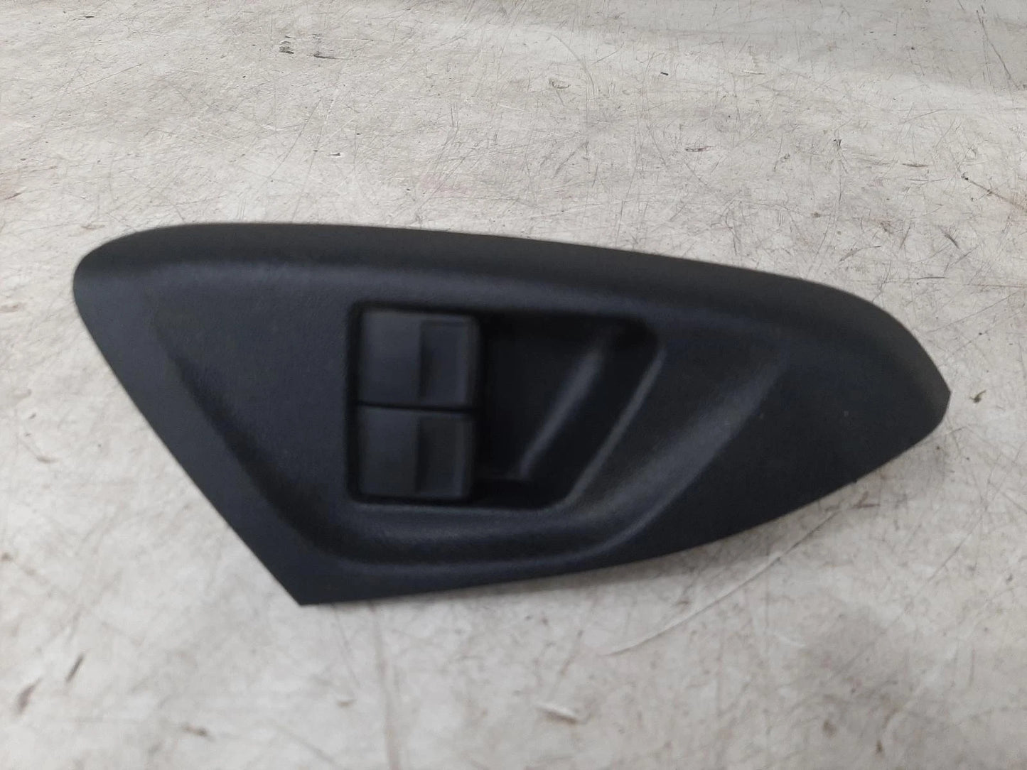 Toyota Aygo Mk2 O/S Right Front Drivers Master Window Switches 