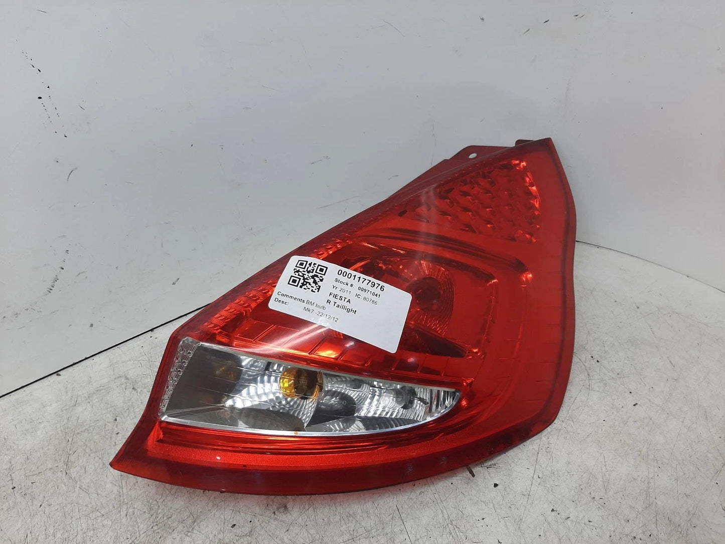 Ford Fiesta Mk7 O/S Drivers Right Rear Bulb Taillight Tail Light 
