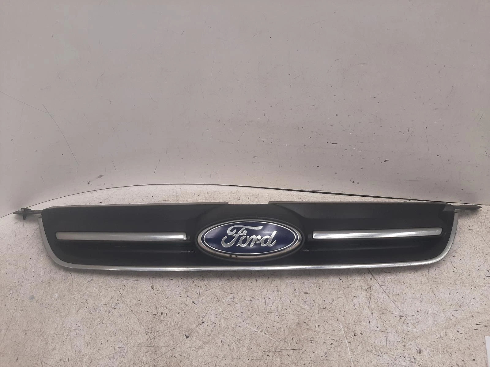 Ford Focus C Max Mk2 Front Centre Grille Grill 