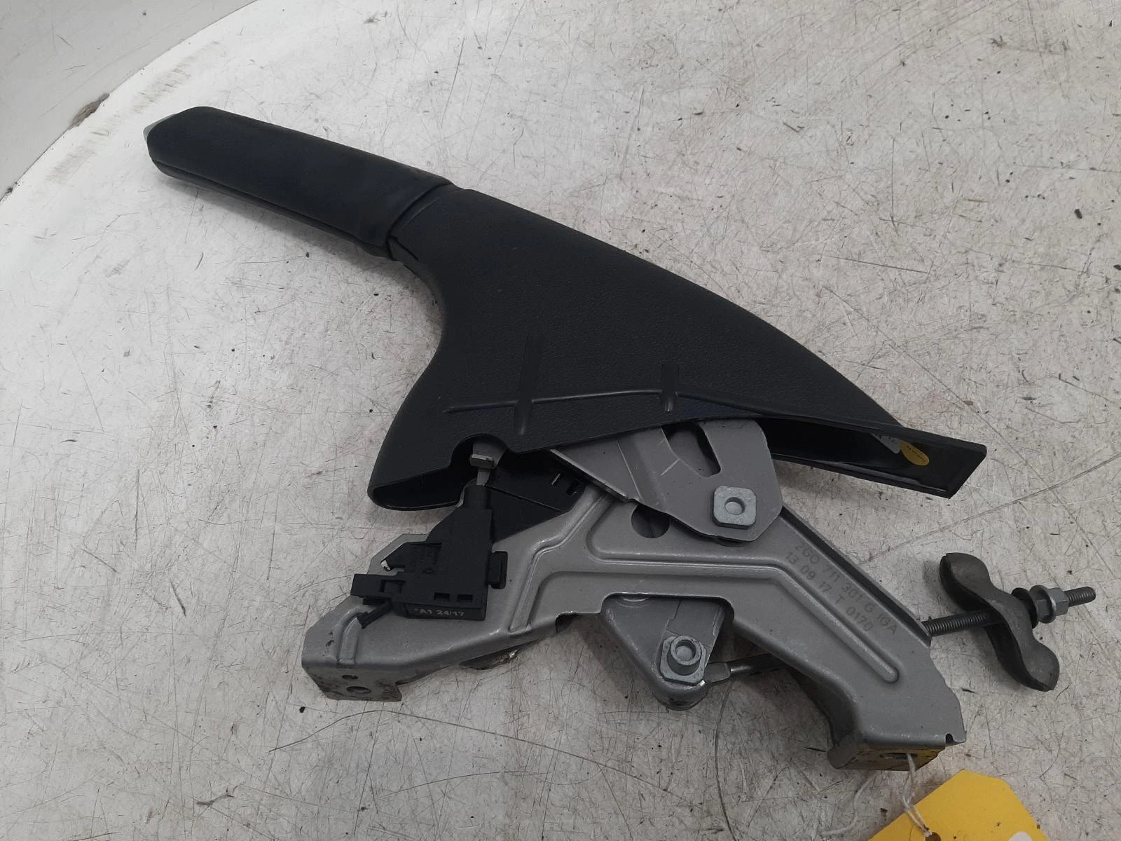 Volkswagen Polo Mk6 (AW) Handbrake Lever/Assy 