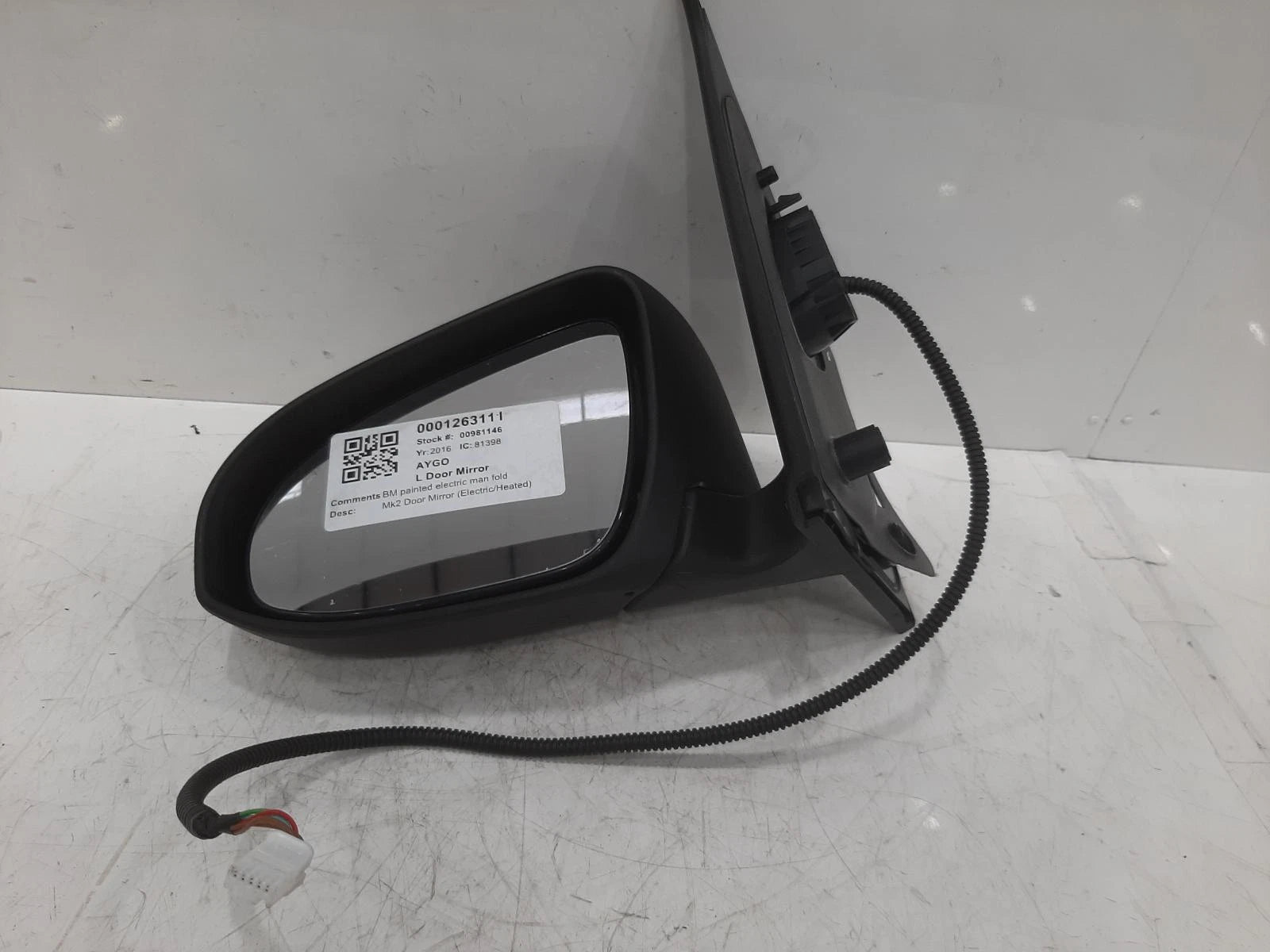 Toyota Aygo Mk2 Blue N/S Passengers Left Door Wing Mirror 