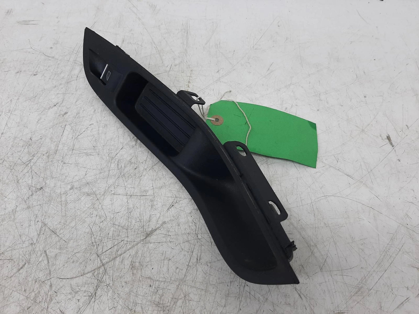 Ford Focus Mk3 N/S Left Front Passengers Window Switch 