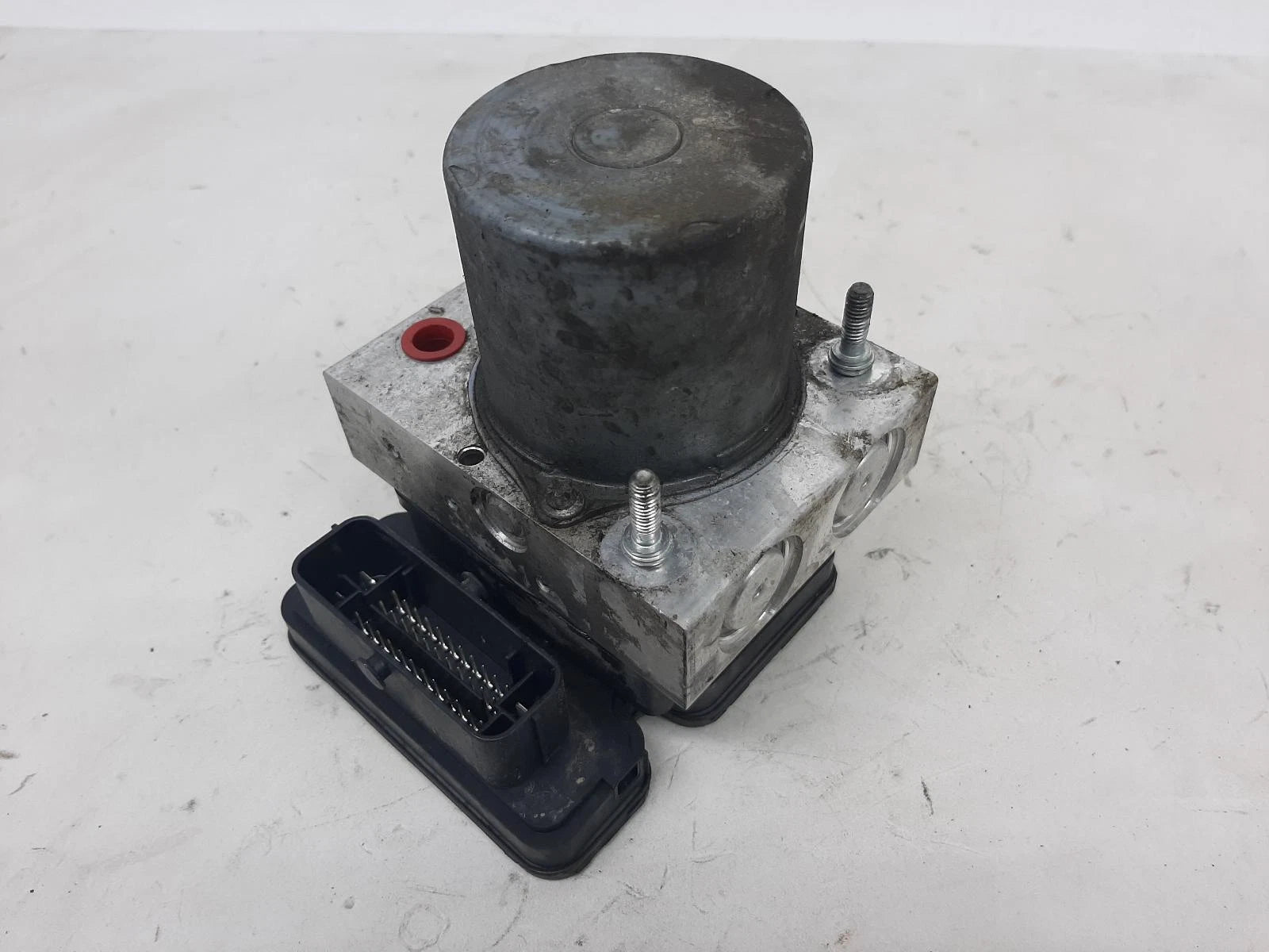 Ford Transit 2.0L Diesel Abs Pump/Modulator 