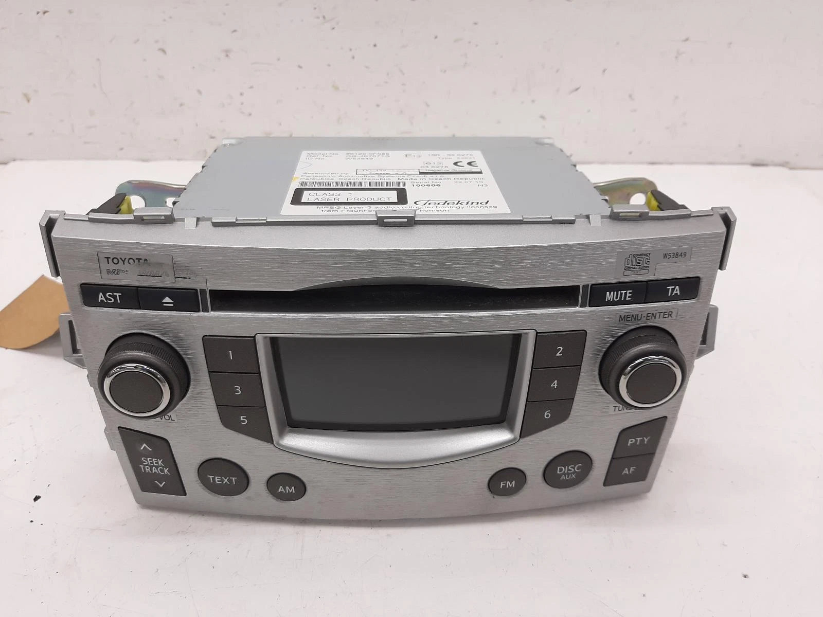 Toyota Verso Oem Radio/Cd/Stereo Head Unit 861200F080 
