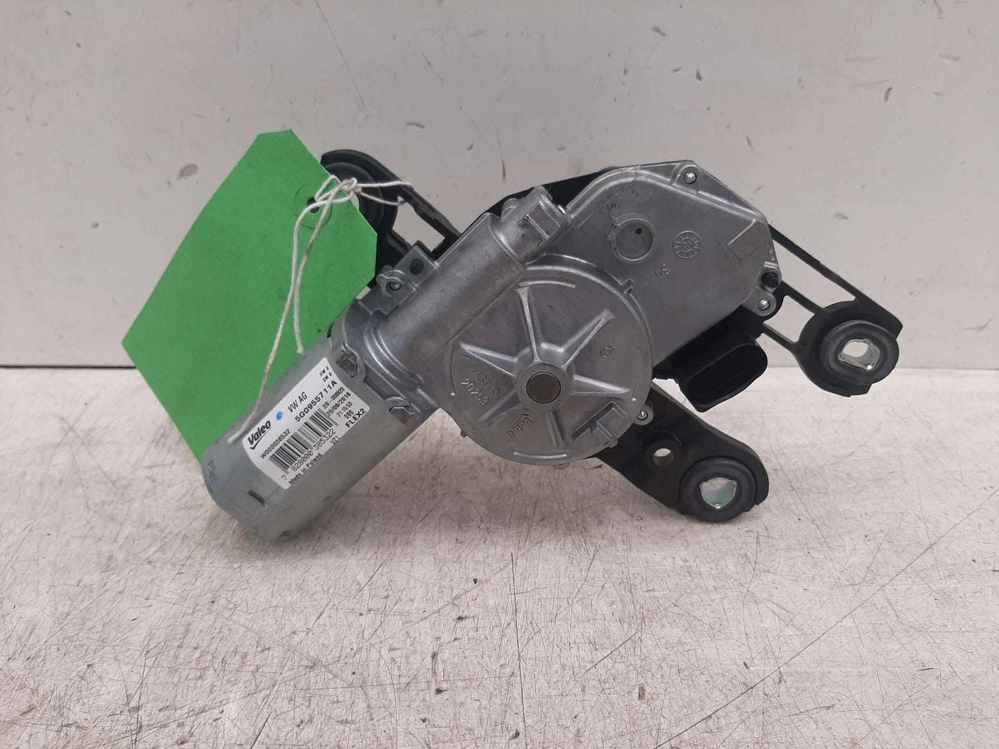 Volkswagen Tiguan Mk2 (AD) Valeo Rear Wiper Motor 