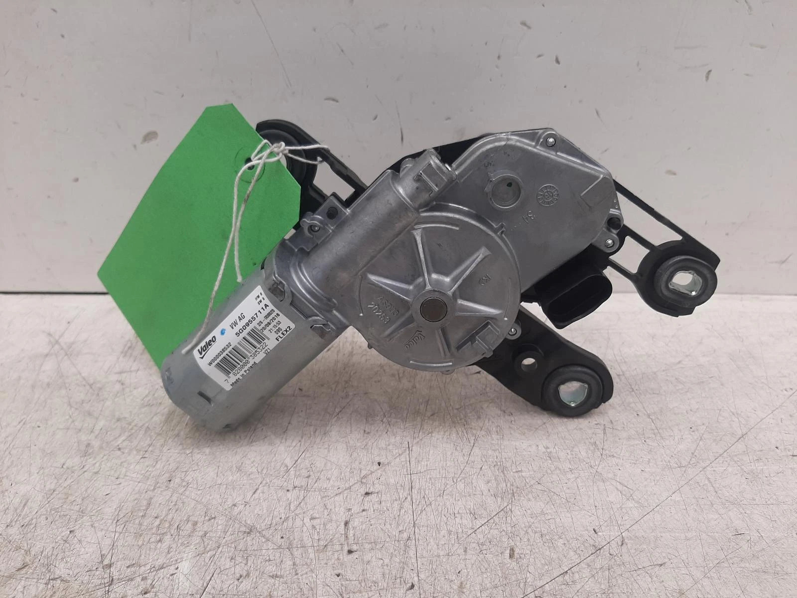 Volkswagen Tiguan Mk2 (AD) Valeo Rear Wiper Motor 