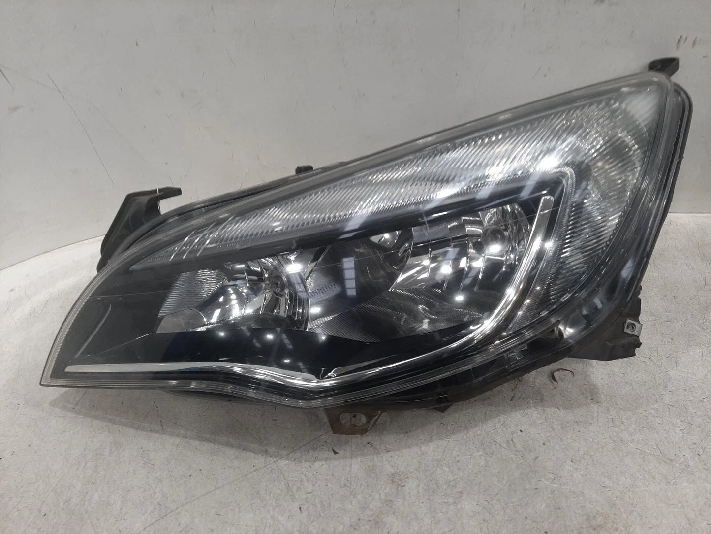 Opel Astra Mk6 (J) N/S Passengers Left Front Halogen Headlight Headlamp 