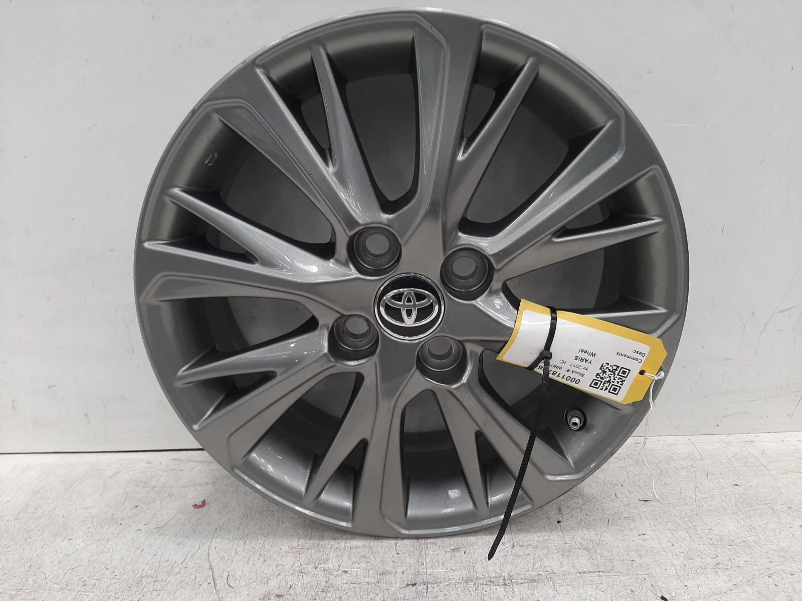 Toyota Yaris Mk3 Alloy Wheel 15X5J ET39 8 Split Spokes 