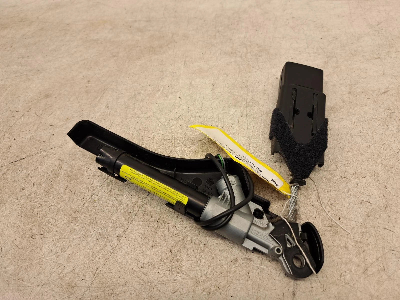 Citroen C2 Mk1 Left Front Passengers Seat Belt Stalk 