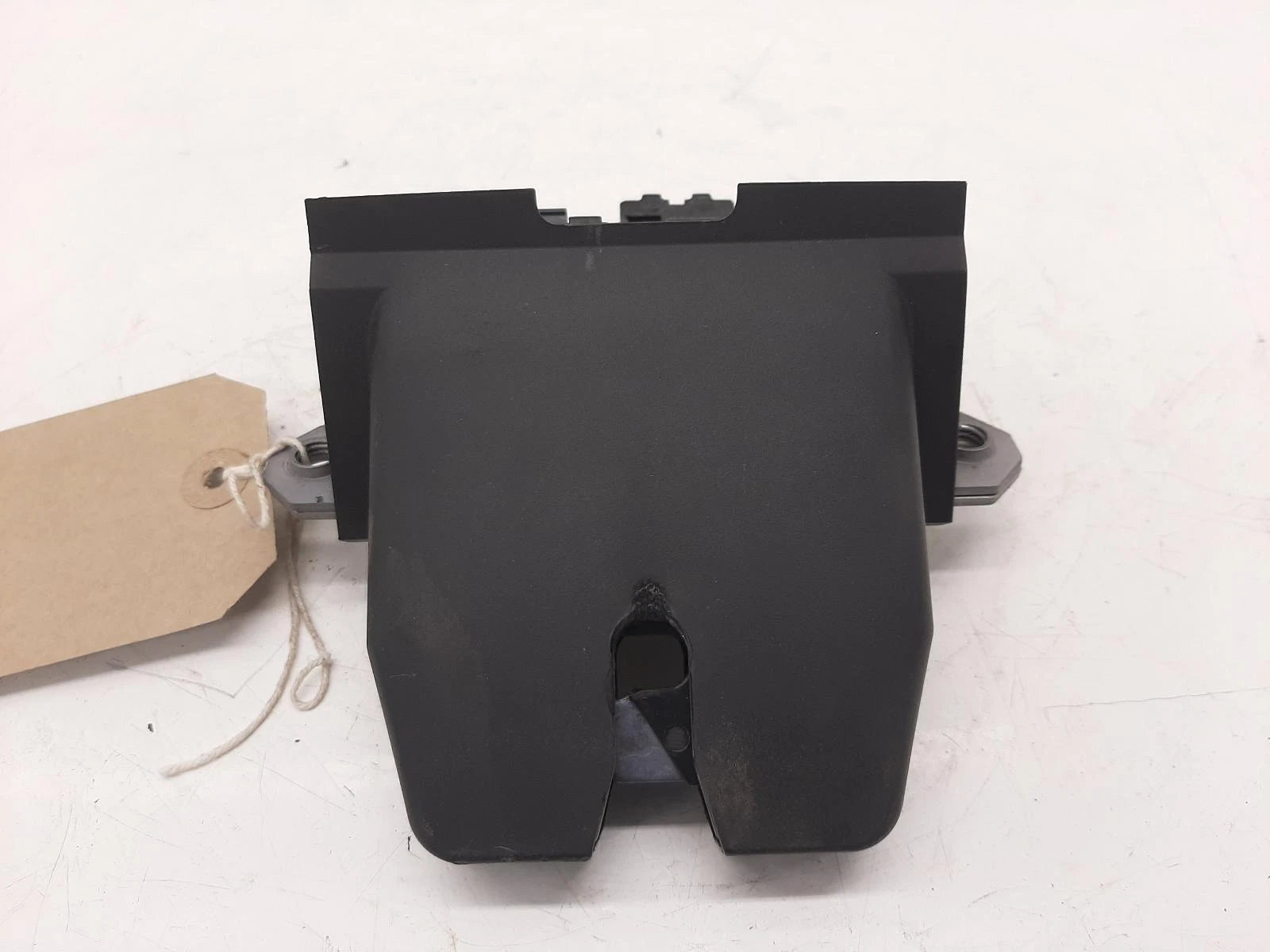 Volvo V40 Mk3 Tailgate Lock Assembly 4 Pin Plug 