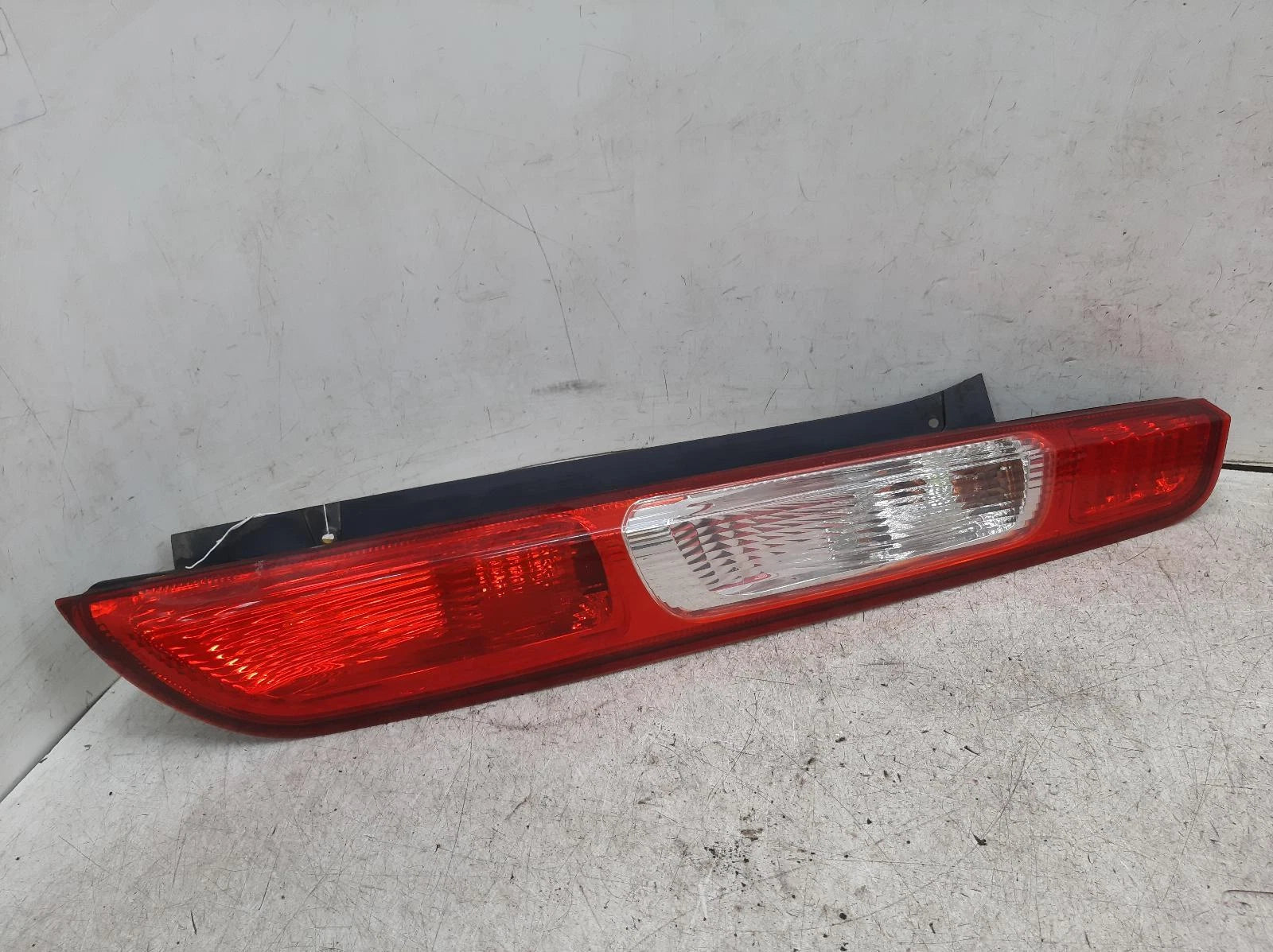 Ford Focus Mk2 O/S Drivers Right Rear Taillight Tail Light 