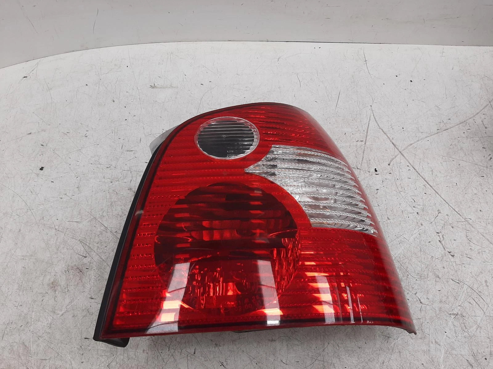 Volkswagen Polo 9N Drivers Right Rear Bulb Taillight Tail Light 