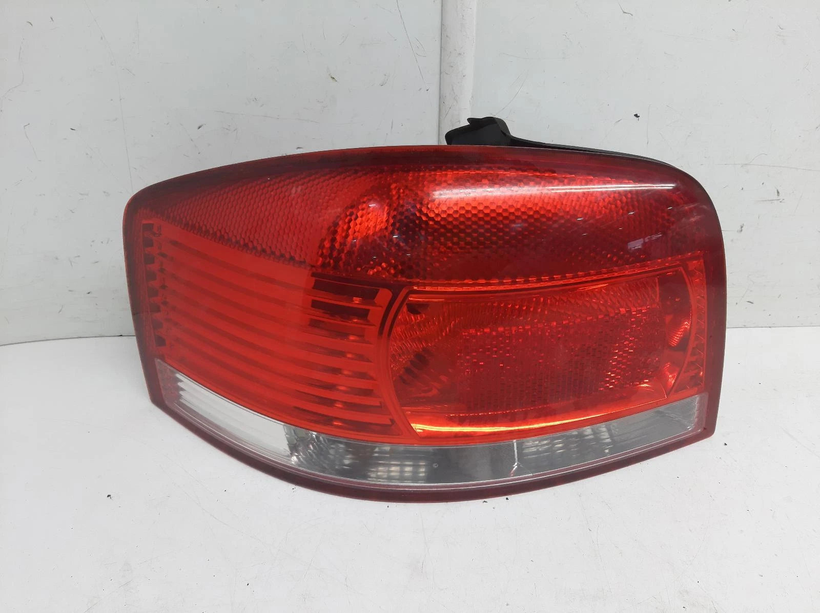 Audi A3 Mk2 (8P) N/S Passengers Left Rear Taillight Tail Light 