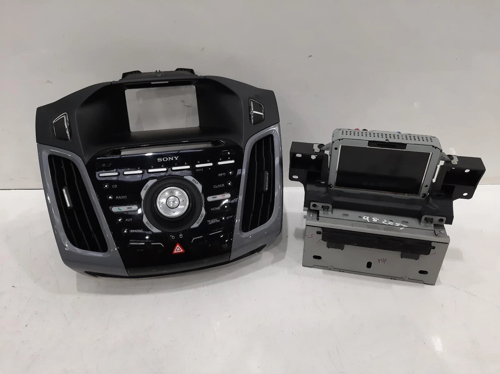 Ford Focus Mk3 Sony Radio/CD/Stereo Head Unit No Code Available 